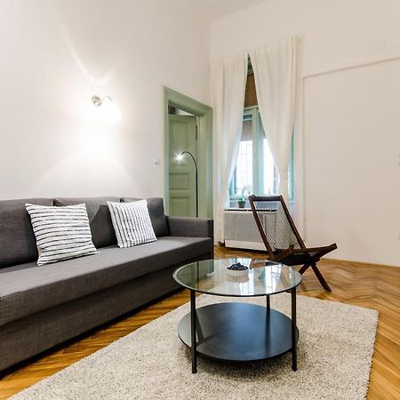 Deluxe 2 Bedroom Apartment in B63. Boedapest Buitenkant foto