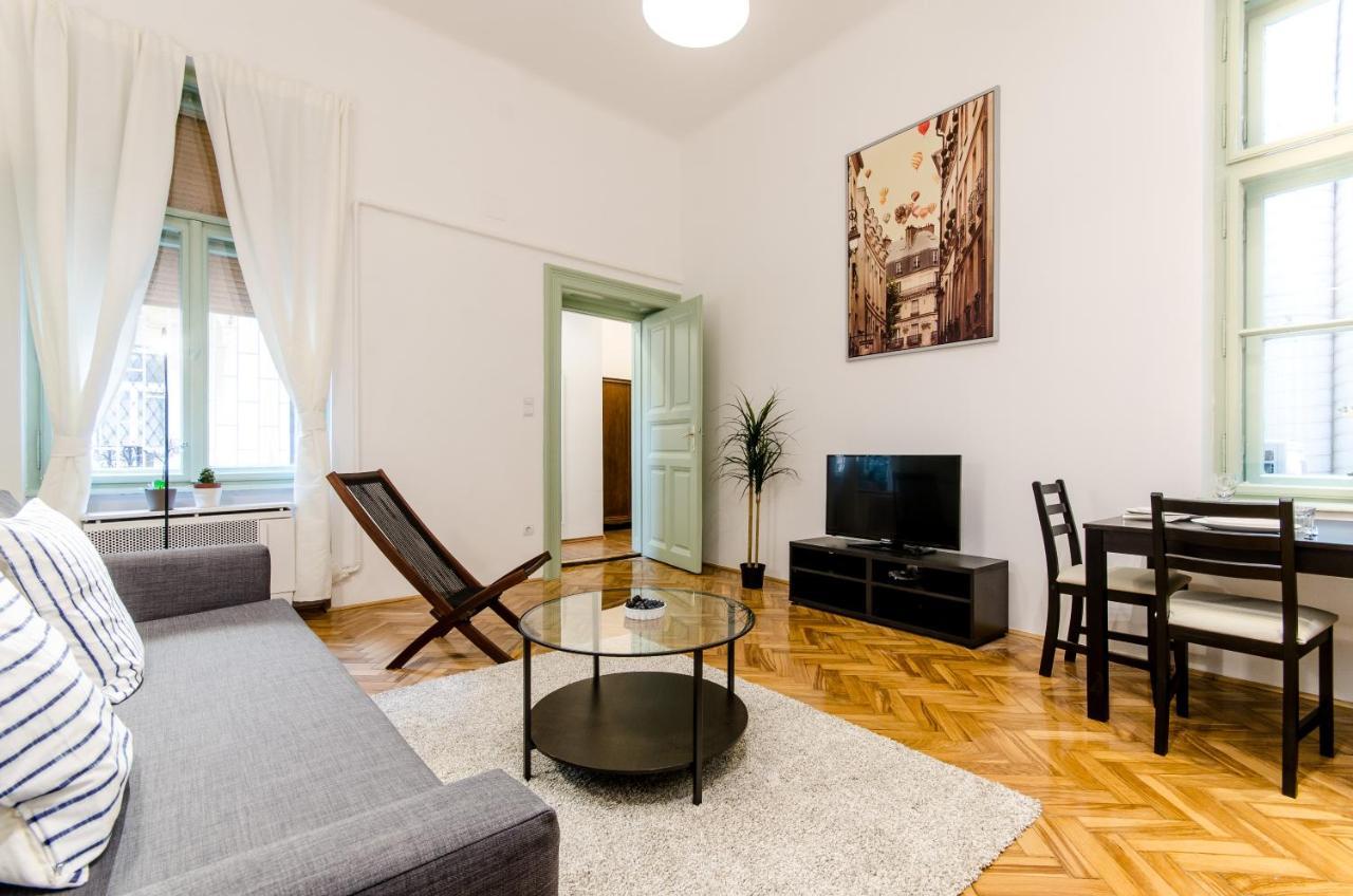 Deluxe 2 Bedroom Apartment in B63. Boedapest Buitenkant foto