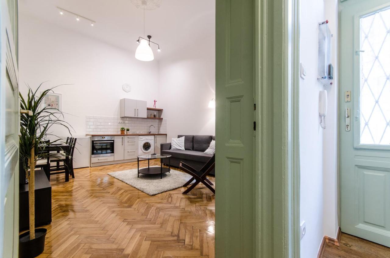 Deluxe 2 Bedroom Apartment in B63. Boedapest Buitenkant foto