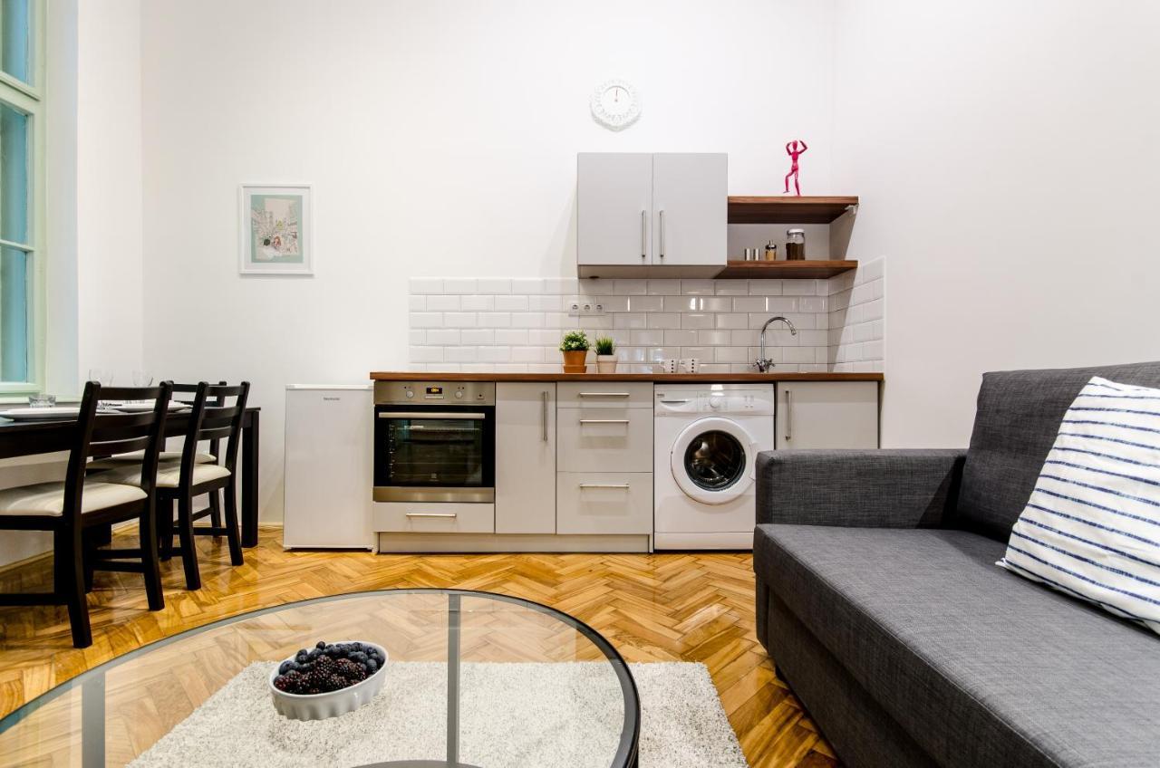 Deluxe 2 Bedroom Apartment in B63. Boedapest Buitenkant foto